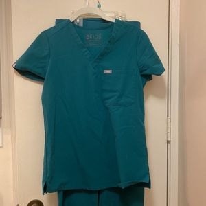Figs scrubs top and pants